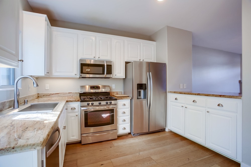Virtual tour photo 15 of 38 for 4485 Cleveland Ave