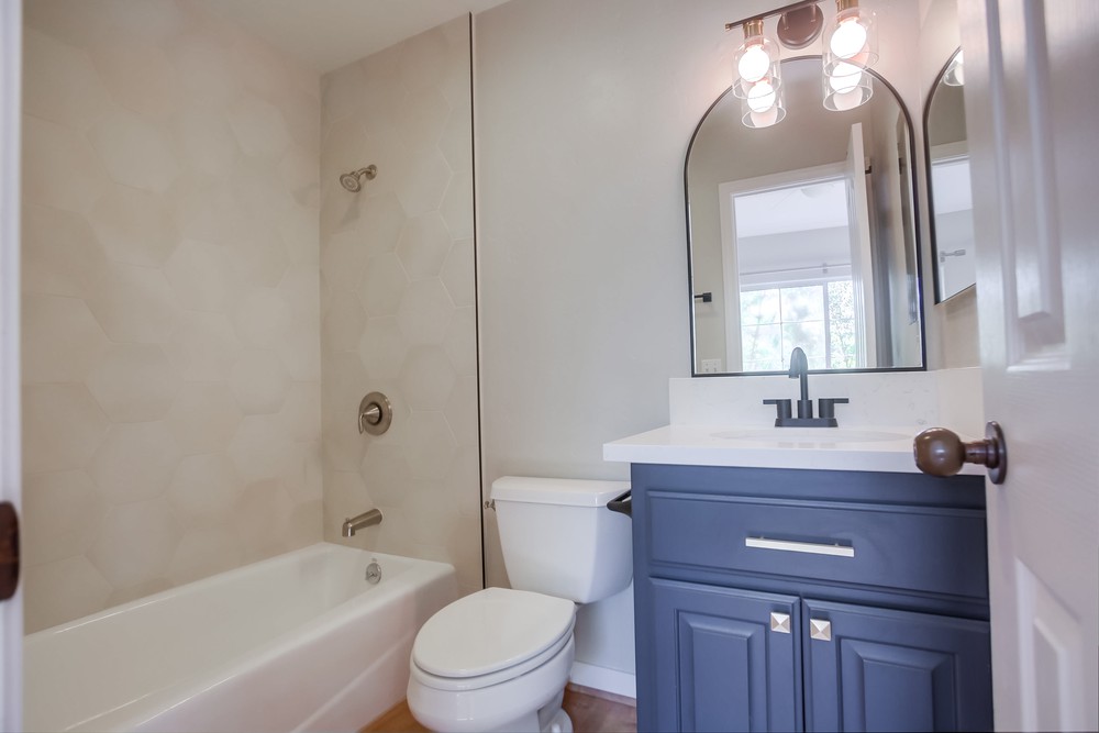 Virtual tour photo 25 of 38 for 4485 Cleveland Ave