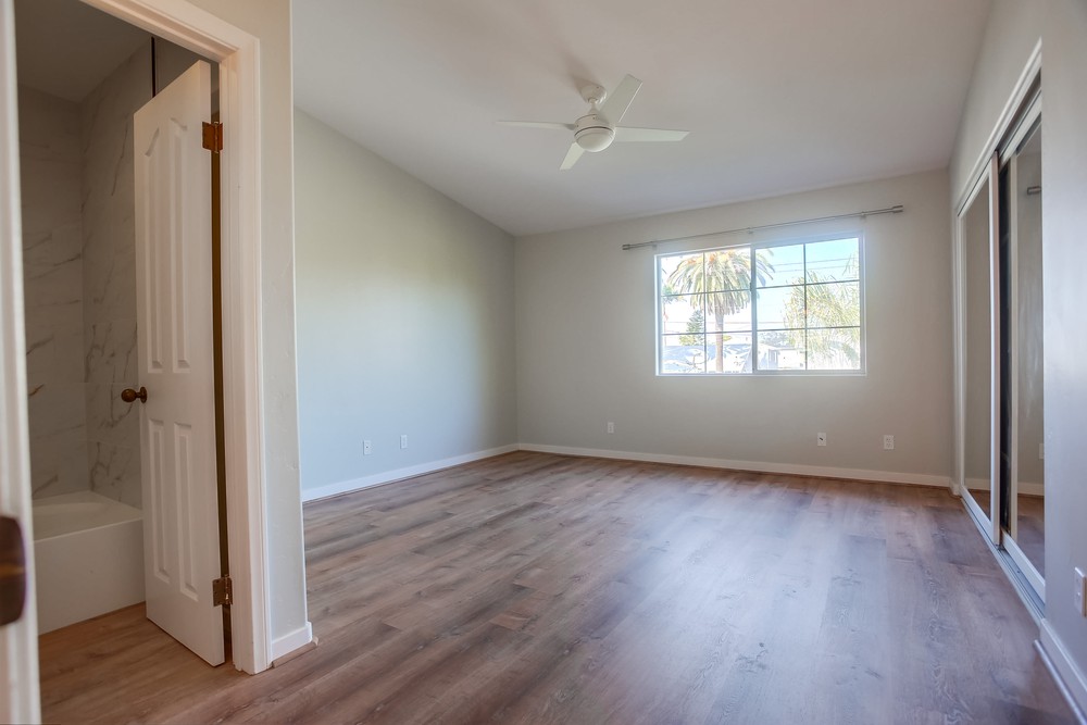 Virtual tour photo 27 of 38 for 4485 Cleveland Ave