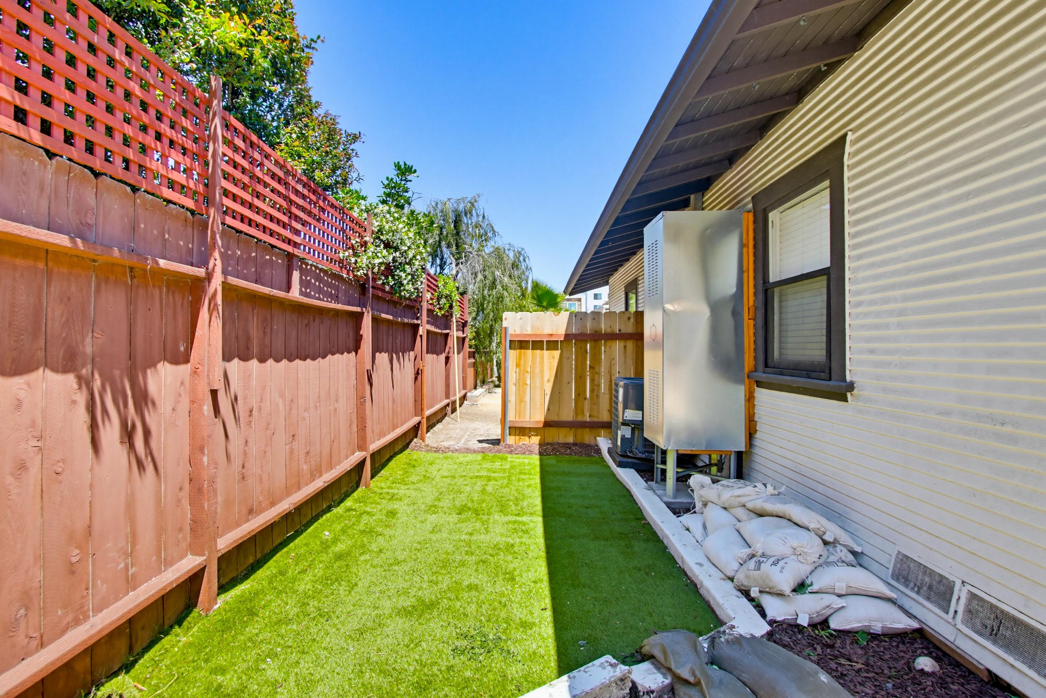 Virtual tour photo 20 of 21 for 4486 Kansas St