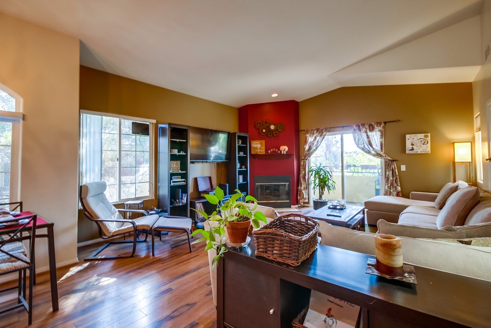 Virtual tour photo 10 of 35 for 4487 Texas St