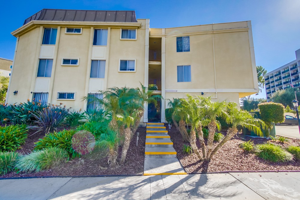 Virtual tour photo 1 of 29 for 4490 Collwood Blvd