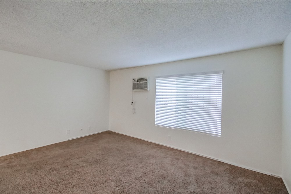 Virtual tour photo 8 of 29 for 4490 Collwood Blvd