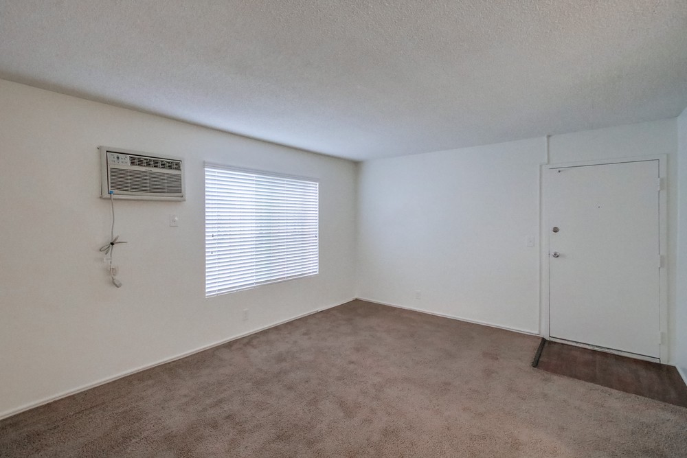Virtual tour photo 9 of 29 for 4490 Collwood Blvd