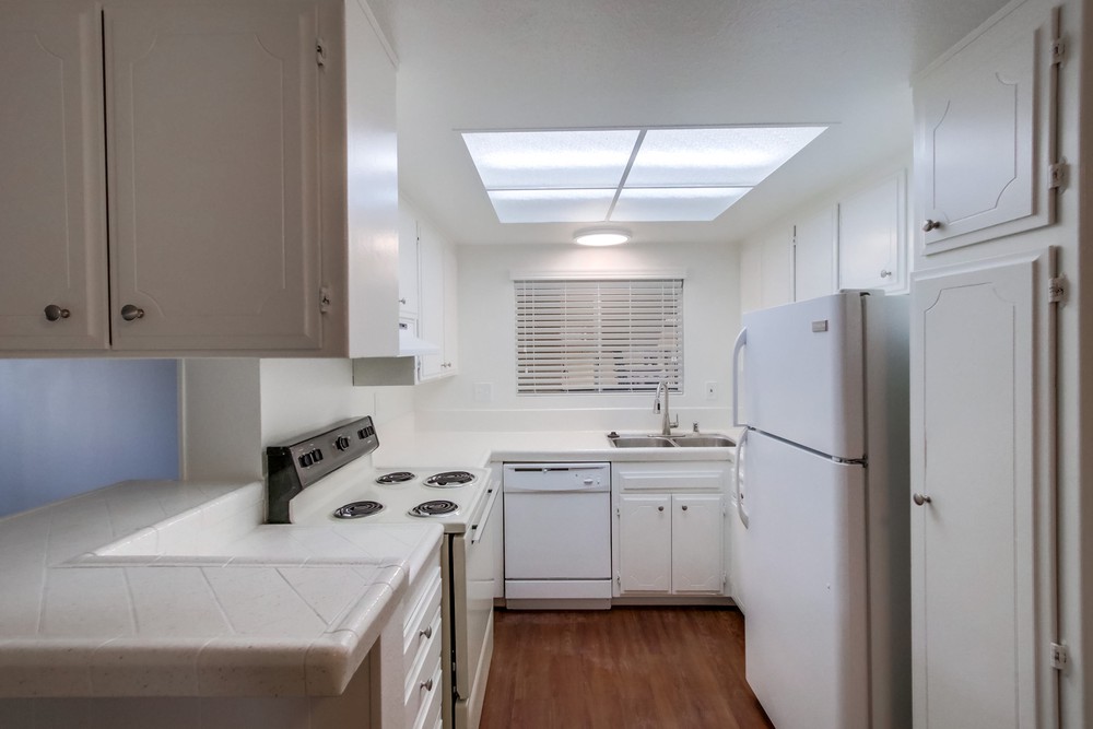 Virtual tour photo 16 of 29 for 4490 Collwood Blvd