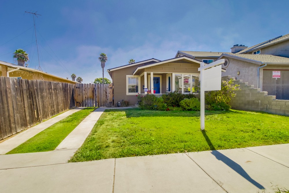 Virtual tour photo 1 of 36 for 4491 Altadena Ave