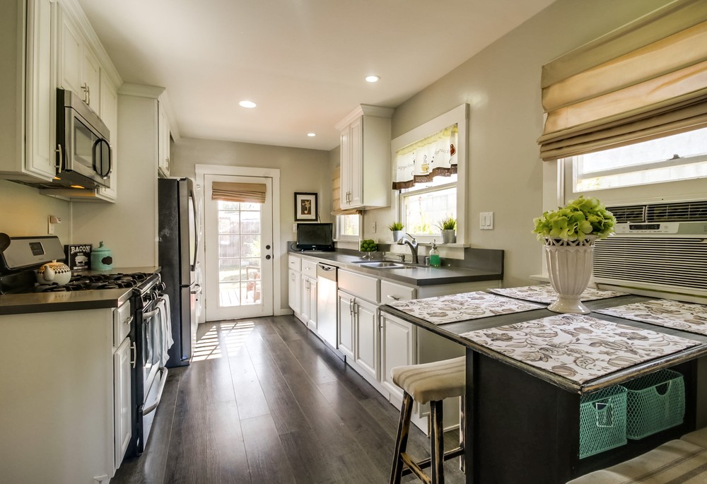 Virtual tour photo 15 of 36 for 4491 Altadena Ave