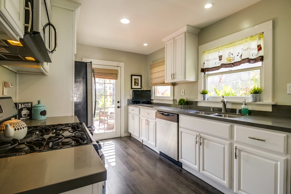 Virtual tour photo 17 of 36 for 4491 Altadena Ave