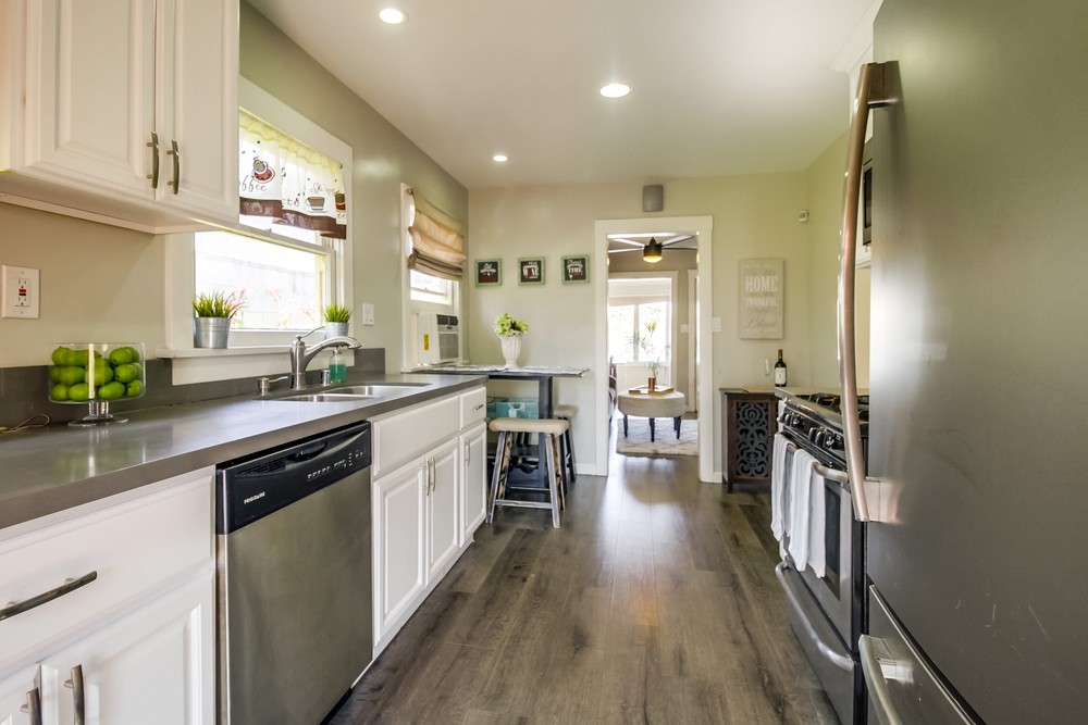 Virtual tour photo 19 of 36 for 4491 Altadena Ave
