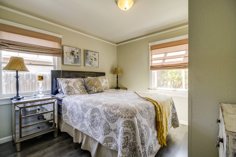 Virtual tour photo 22 of 36 for 4491 Altadena Ave