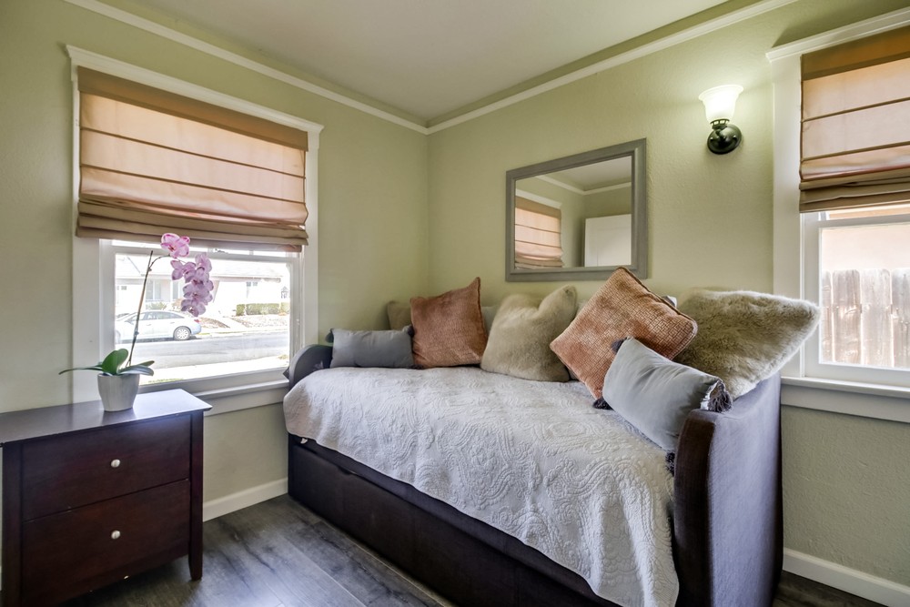Virtual tour photo 25 of 36 for 4491 Altadena Ave