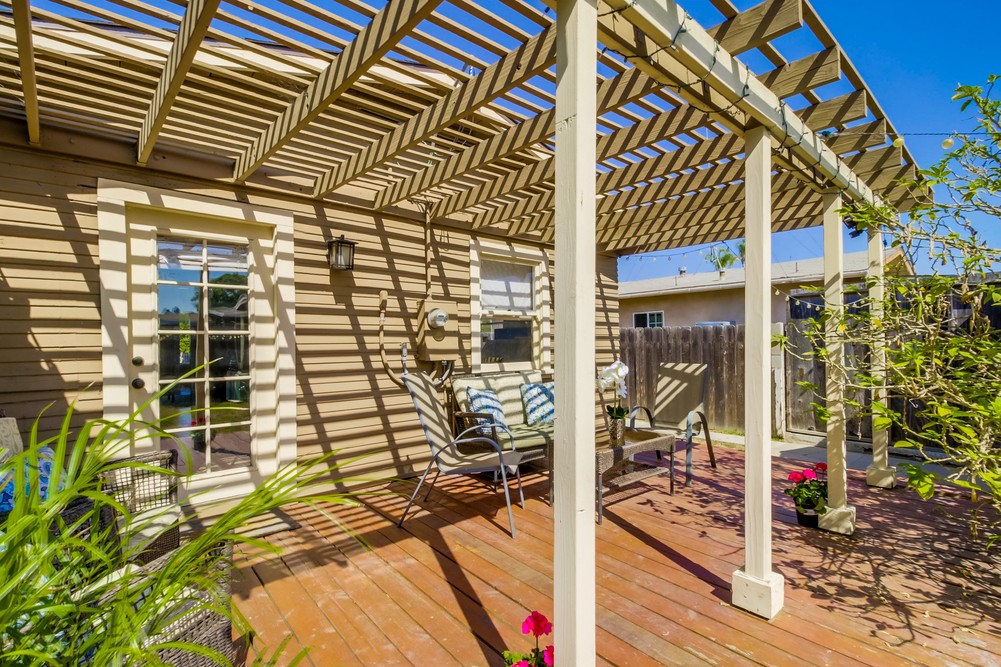 Virtual tour photo 31 of 36 for 4491 Altadena Ave