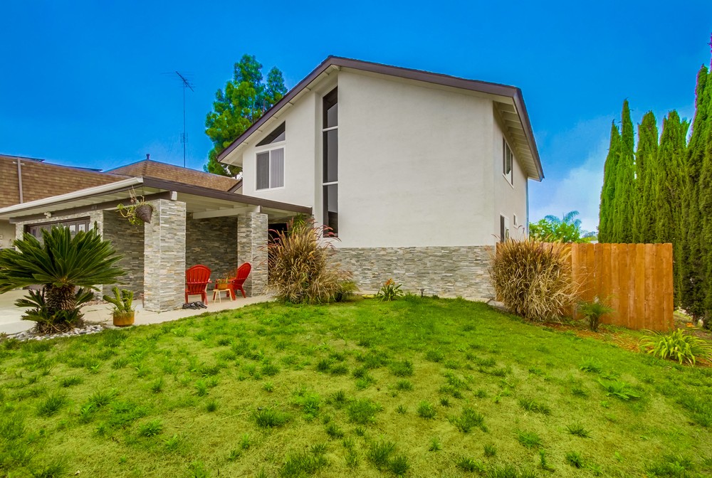 Virtual tour photo 4 of 46 for 4494 Benhurst Ave