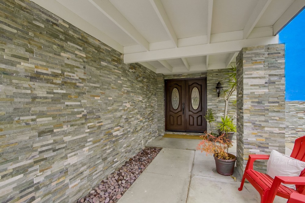 Virtual tour photo 5 of 46 for 4494 Benhurst Ave