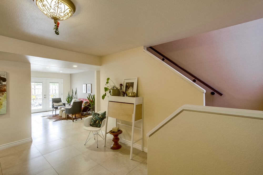Virtual tour photo 6 of 46 for 4494 Benhurst Ave