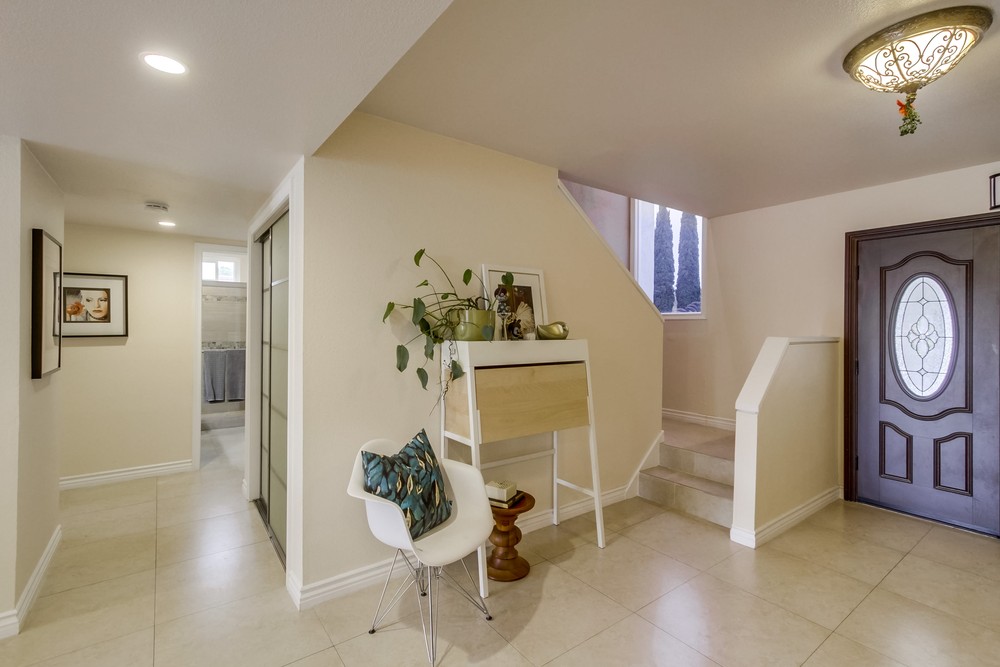 Virtual tour photo 8 of 46 for 4494 Benhurst Ave