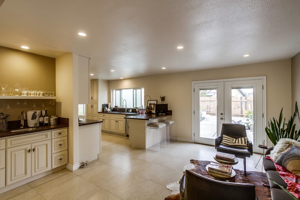 Virtual tour photo 13 of 46 for 4494 Benhurst Ave