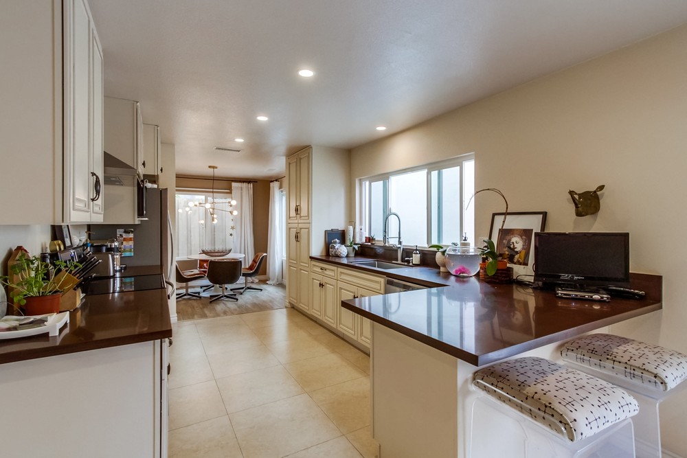 Virtual tour photo 20 of 46 for 4494 Benhurst Ave