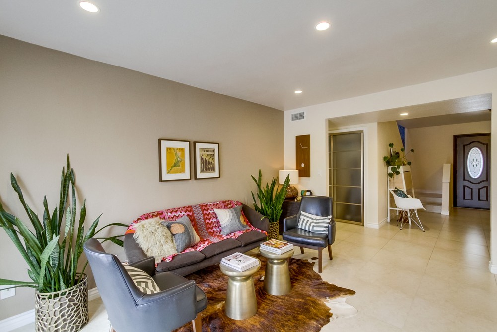 Virtual tour photo 21 of 46 for 4494 Benhurst Ave