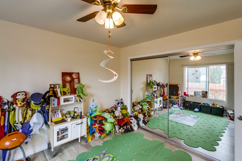 Virtual tour photo 32 of 46 for 4494 Benhurst Ave