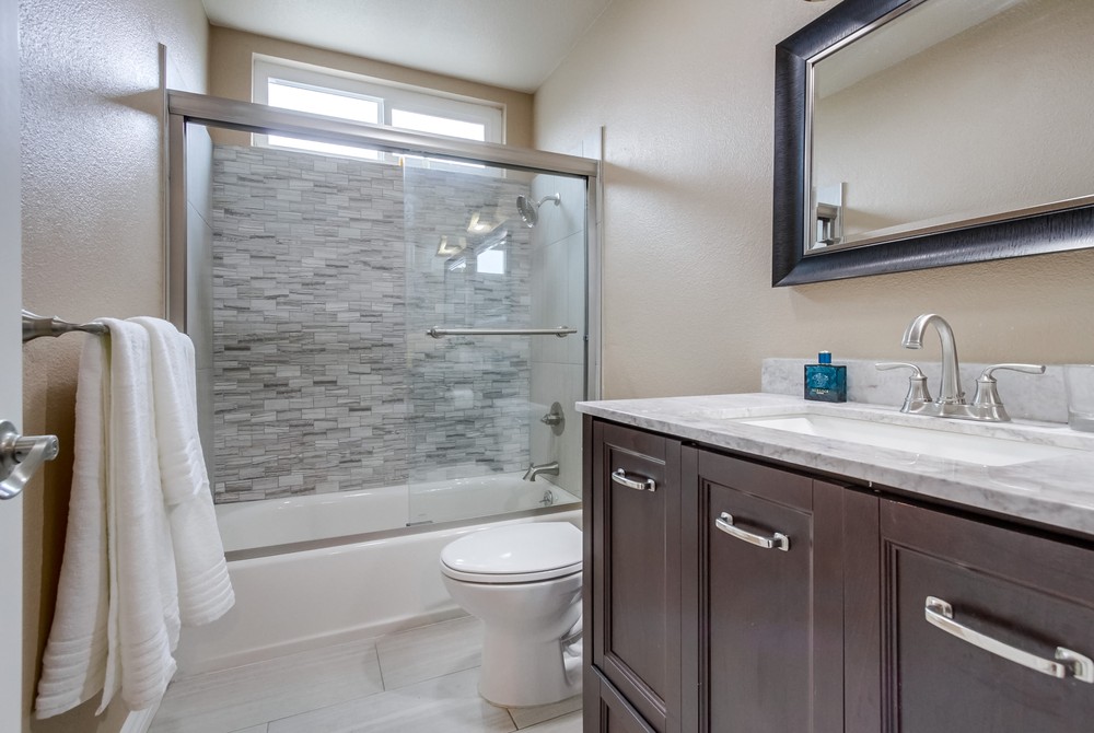 Virtual tour photo 42 of 46 for 4494 Benhurst Ave