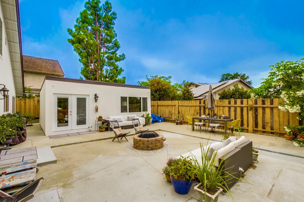 Virtual tour photo 44 of 46 for 4494 Benhurst Ave
