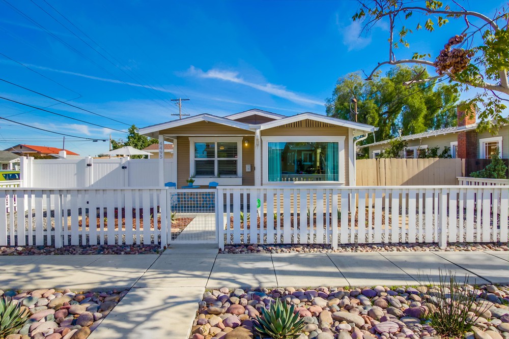 Virtual tour photo 3 of 42 for 4495 Cherokee Ave