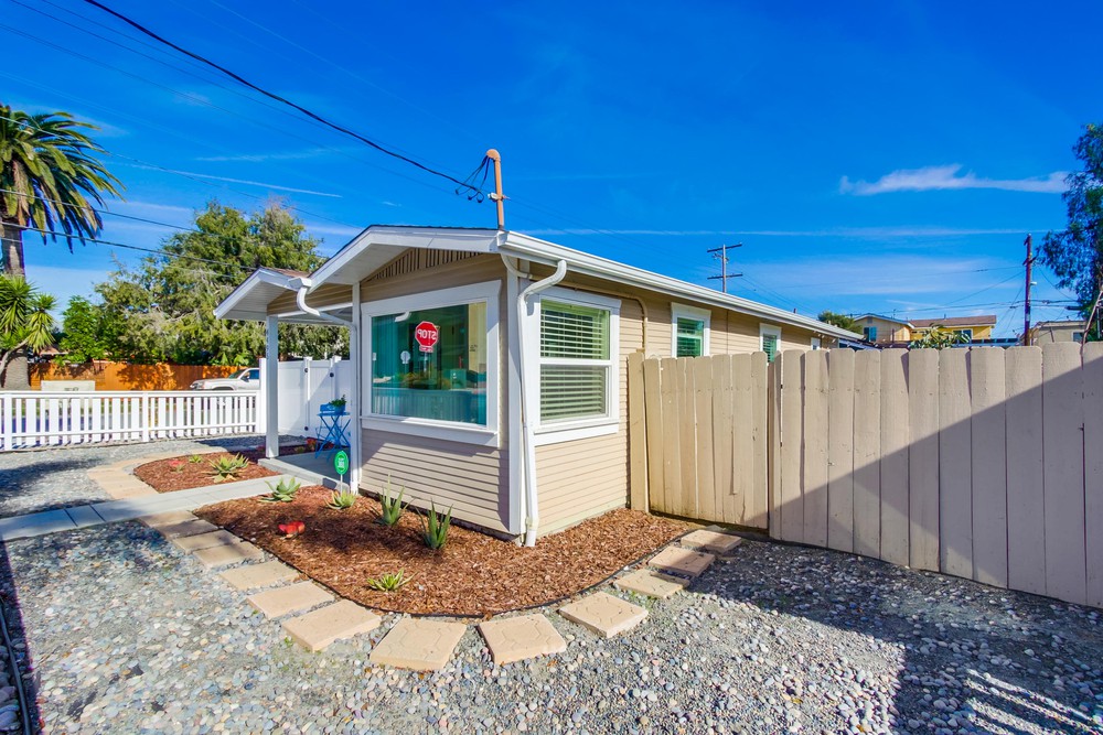 Virtual tour photo 7 of 42 for 4495 Cherokee Ave