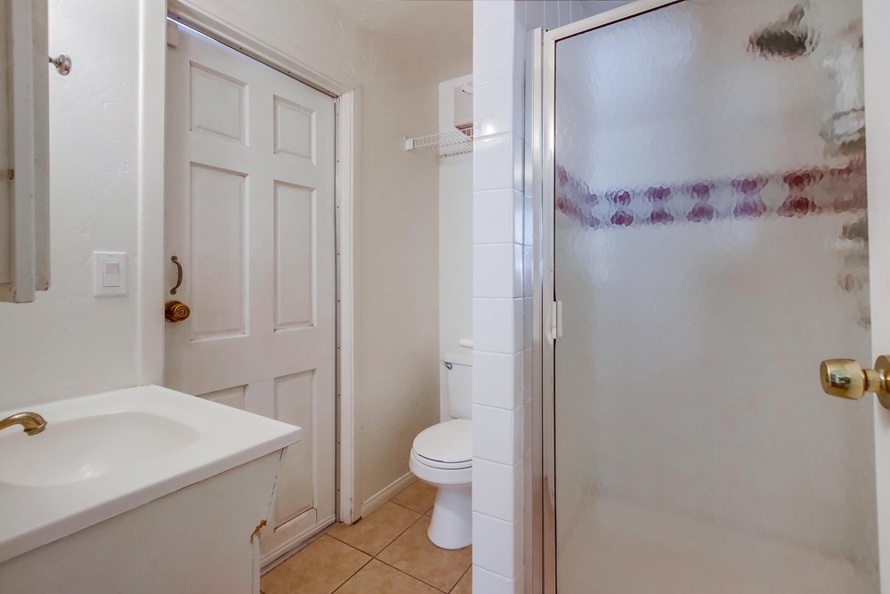 Virtual tour photo 22 of 42 for 4495 Cherokee Ave
