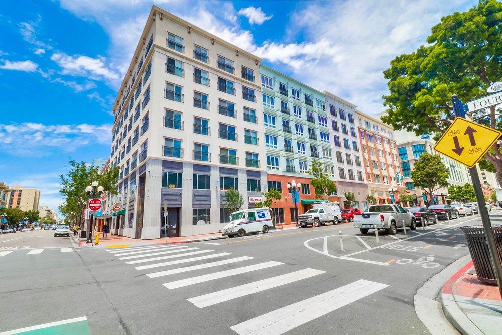 Virtual tour photo 3 of 32 for 450 J St