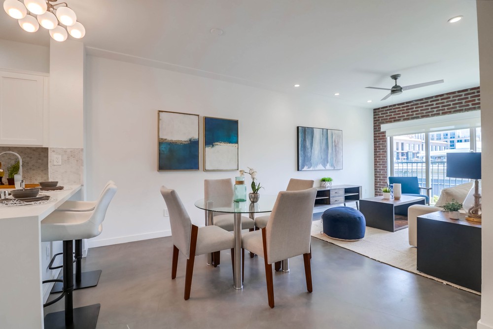 Virtual tour photo 7 of 32 for 450 J St