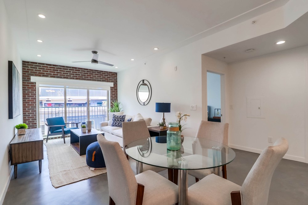 Virtual tour photo 8 of 32 for 450 J St