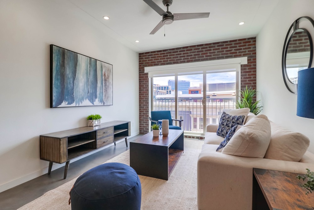 Virtual tour photo 9 of 32 for 450 J St