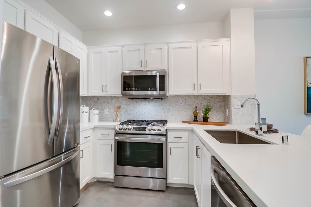Virtual tour photo 19 of 32 for 450 J St