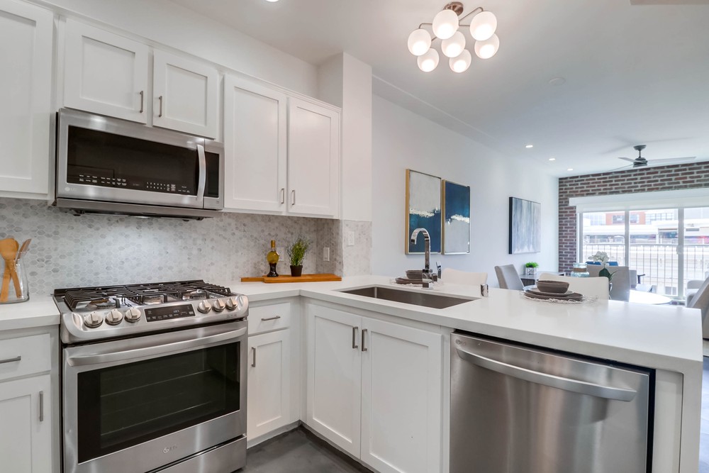 Virtual tour photo 20 of 32 for 450 J St