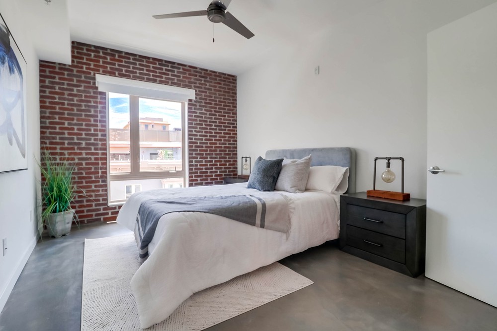 Virtual tour photo 21 of 32 for 450 J St