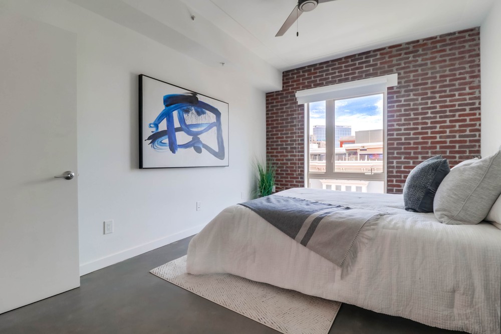 Virtual tour photo 22 of 32 for 450 J St