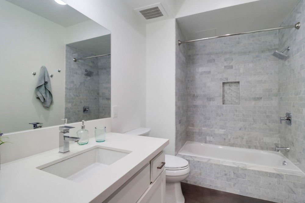 Virtual tour photo 26 of 32 for 450 J St