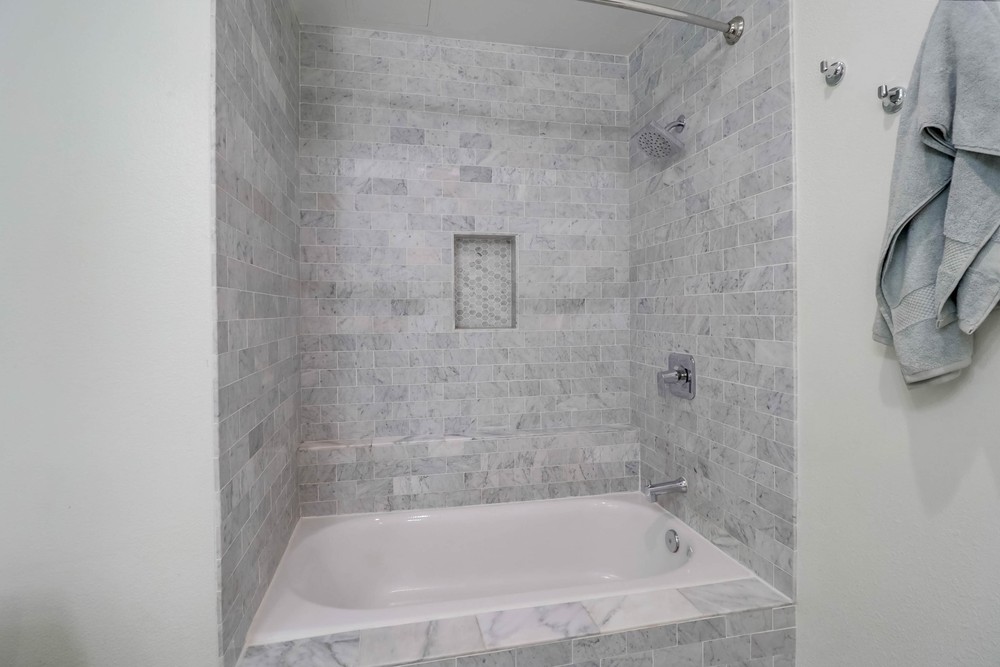 Virtual tour photo 27 of 32 for 450 J St