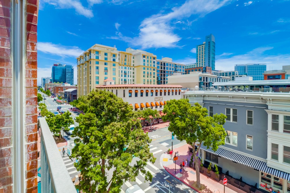 Virtual tour photo 30 of 32 for 450 J St