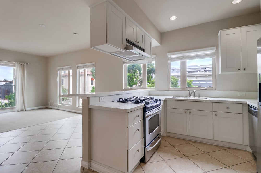 Virtual tour photo 12 of 38 for 450 J St #4131