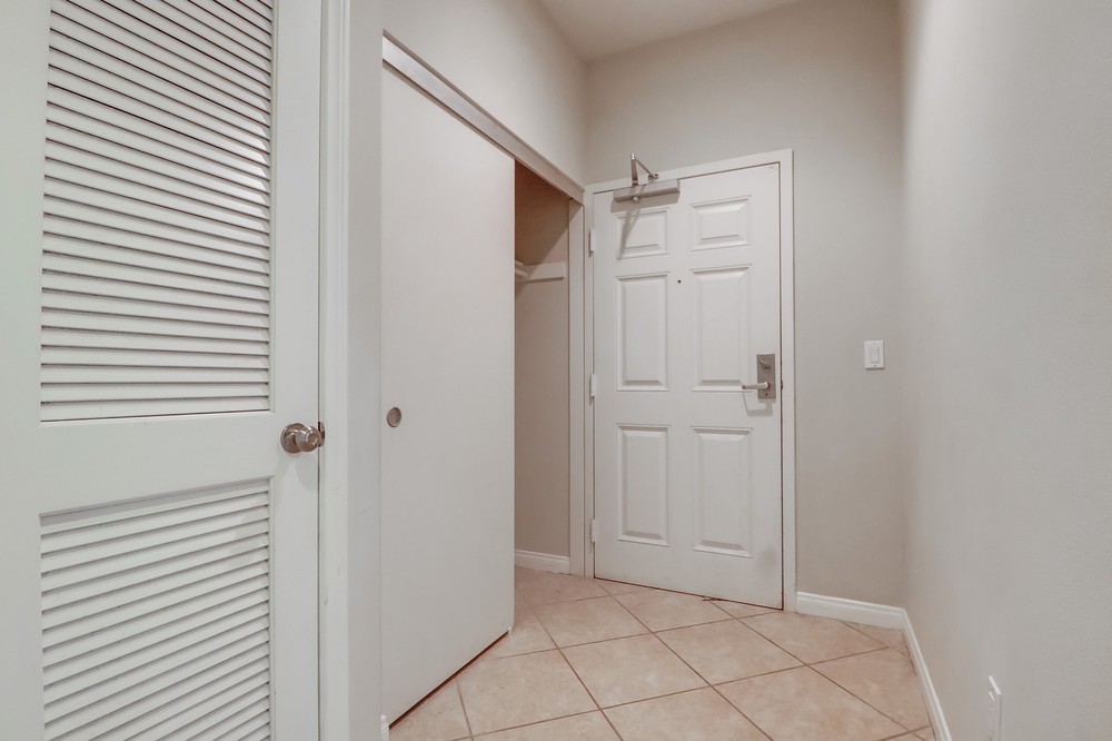 Virtual tour photo 31 of 38 for 450 J St #4131