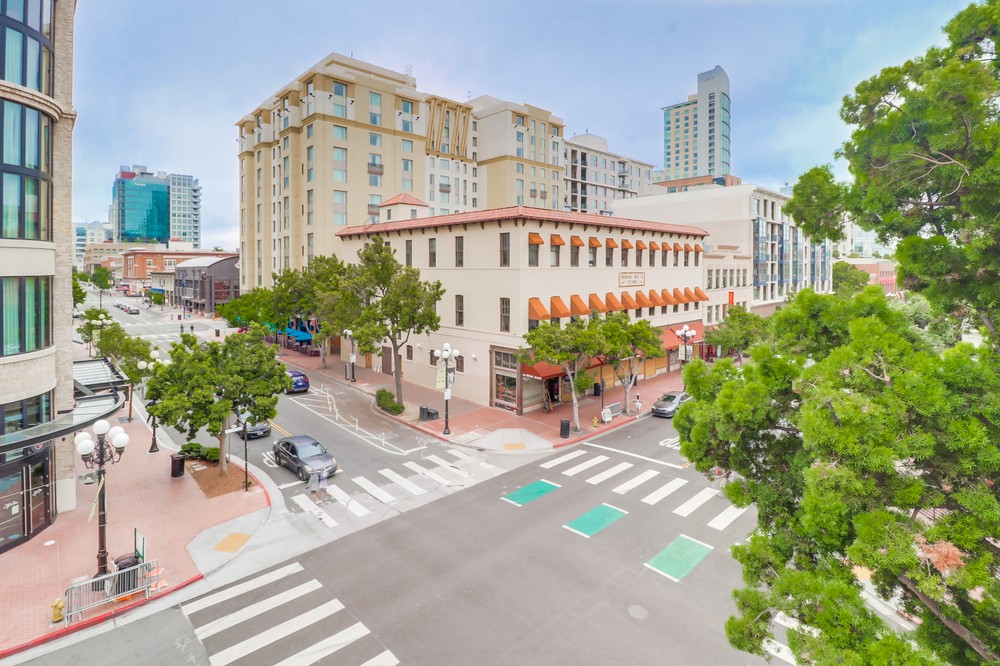 Virtual tour photo 38 of 38 for 450 J St #4131