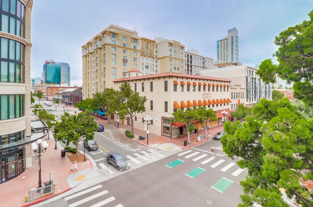 Virtual tour photo 39 of 38 for 450 J St #4131