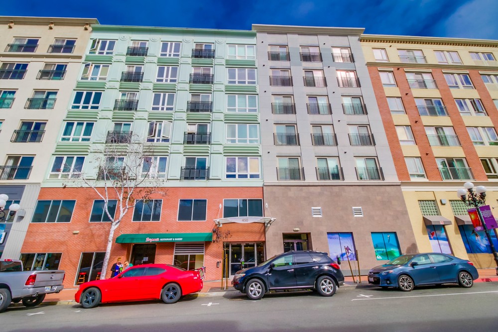 Virtual tour photo 1 of 26 for 450 J St #5131