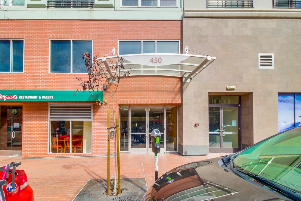 Virtual tour photo 5 of 26 for 450 J St #5131