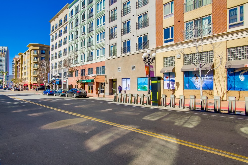Virtual tour photo 5 of 52 for 450 J St #6211