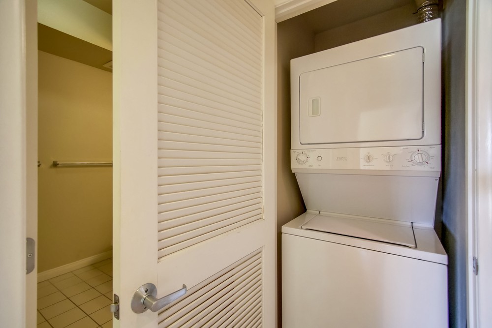 Virtual tour photo 43 of 52 for 450 J St #6211