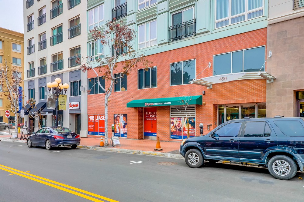 Virtual tour photo 4 of 40 for 450 J St UNIT 4061