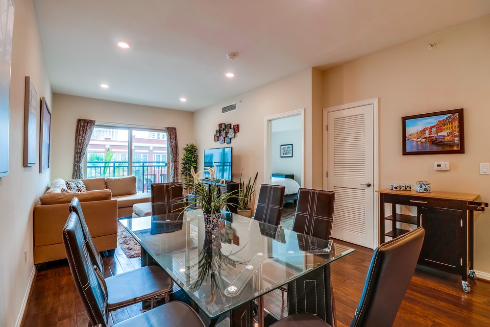 Virtual tour photo 12 of 40 for 450 J St UNIT 4061